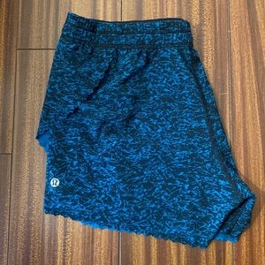 Lululemon hit it shorts. Size 6.